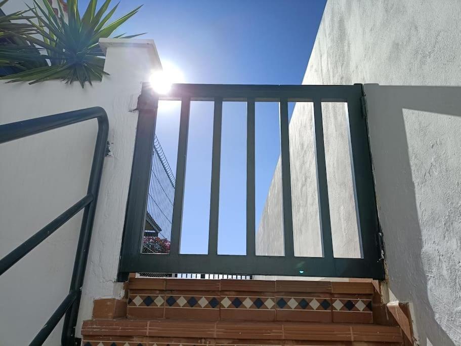 Habitacion En Un Bajo 2 Camas Individual Casa Compartida Abades  ภายนอก รูปภาพ