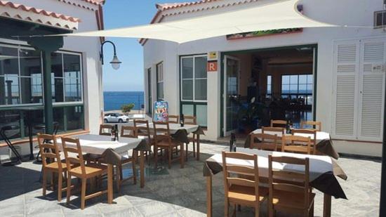 Habitacion En Un Bajo 2 Camas Individual Casa Compartida Abades  ภายนอก รูปภาพ
