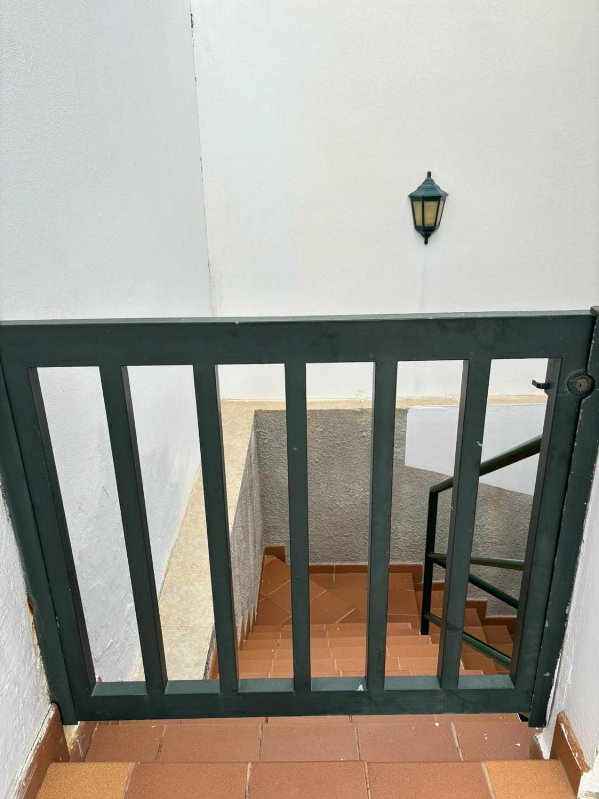 Habitacion En Un Bajo 2 Camas Individual Casa Compartida Abades  ภายนอก รูปภาพ