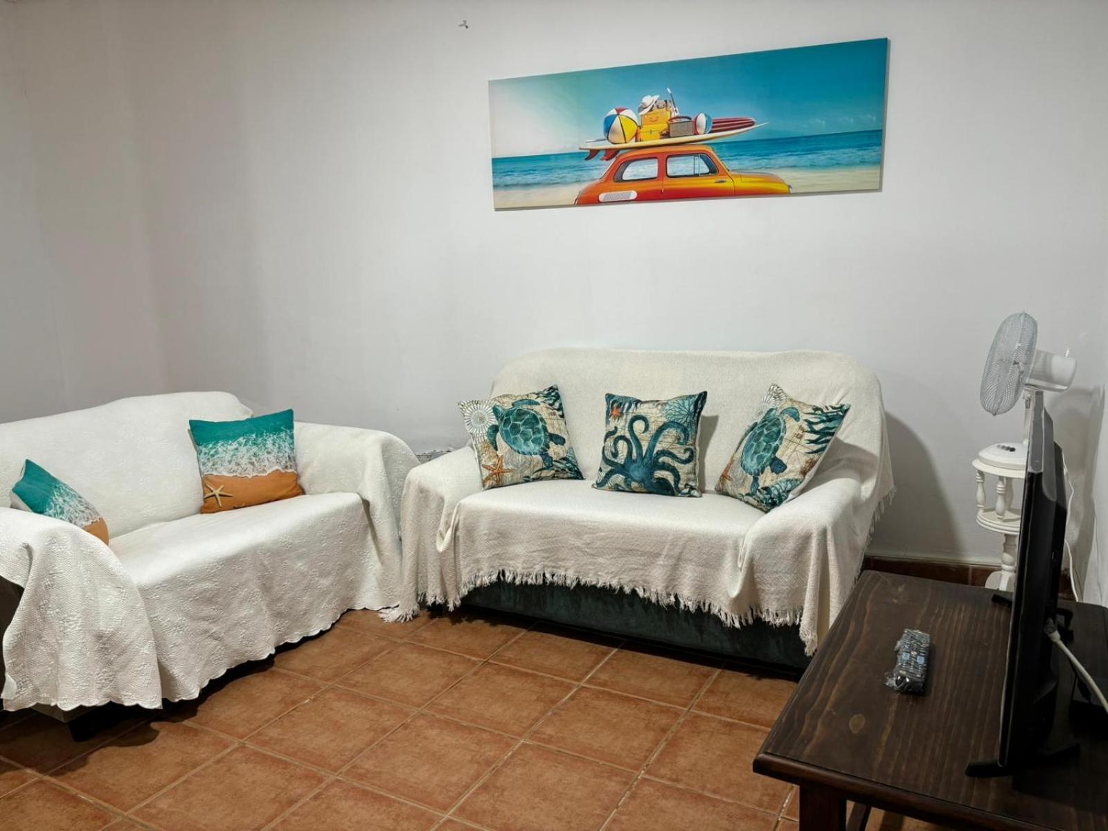 Habitacion En Un Bajo 2 Camas Individual Casa Compartida Abades  ภายนอก รูปภาพ